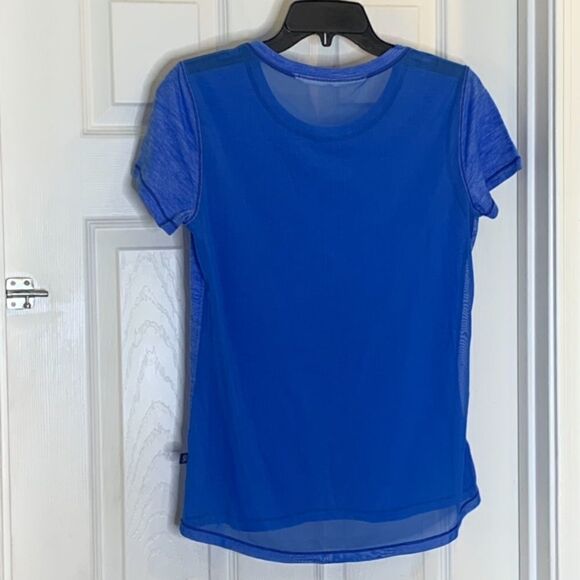 Lululemon Beat The Heat Short Sleeve Heathered Pipe Dream Blue Size 6 - Picture 2 of 7